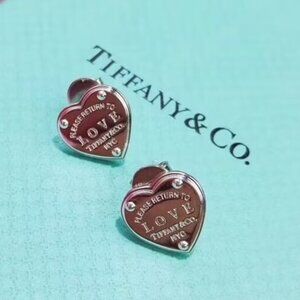 Tiffany & Co Heart Earrings in Silver